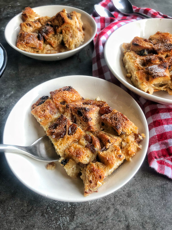 Got some leftover cinnamon raisin bread? Make Cinnamon Raisin Bread Pudding. Get the simple recipe on Shutterbean.com!