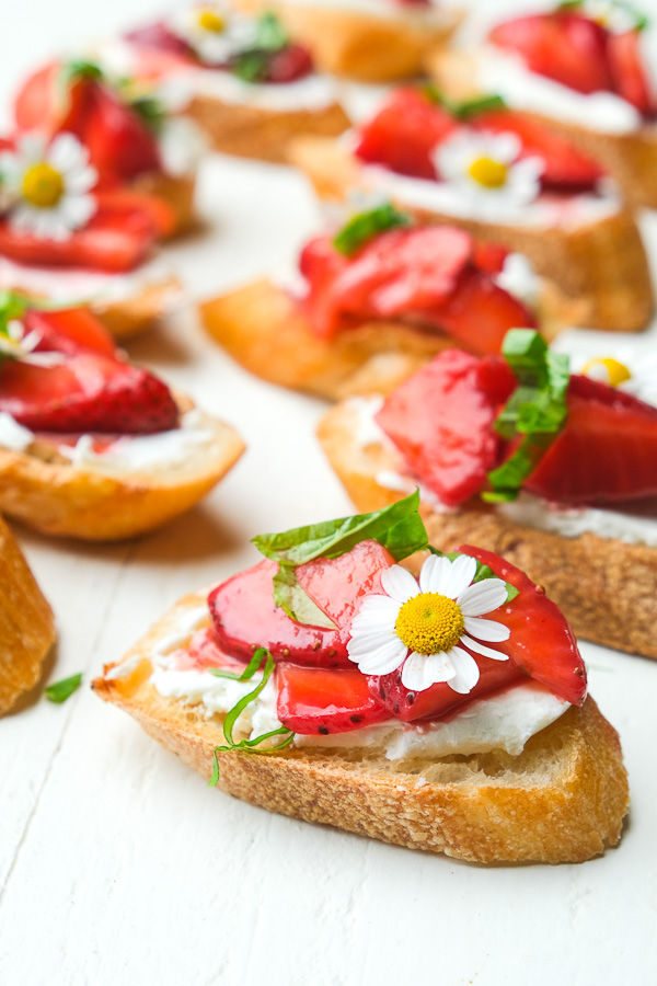 5 Simple Strawberry Snacks with California Strawberries. See more on Shutterbean.com! 