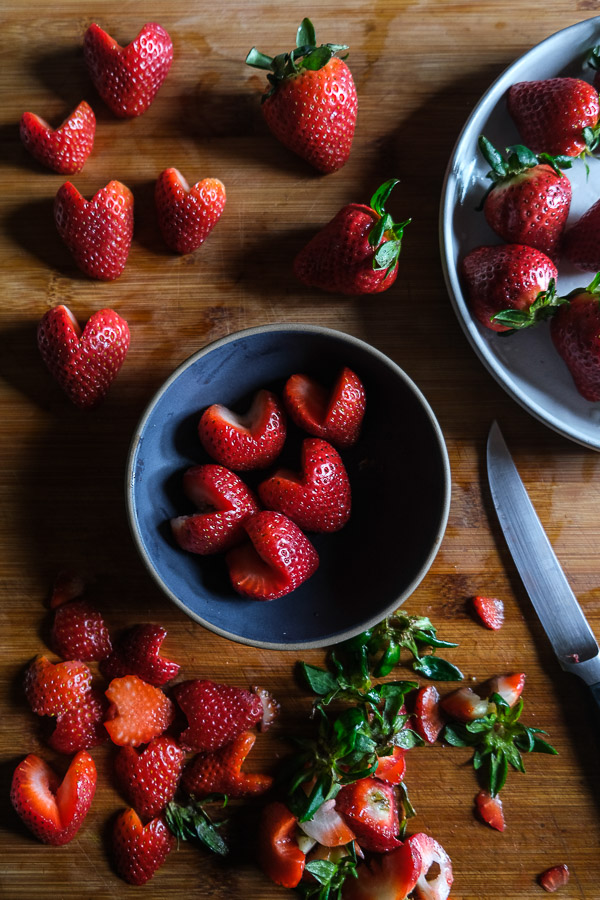 5 Simple Strawberry Snacks with California Strawberries. See more on Shutterbean.com!