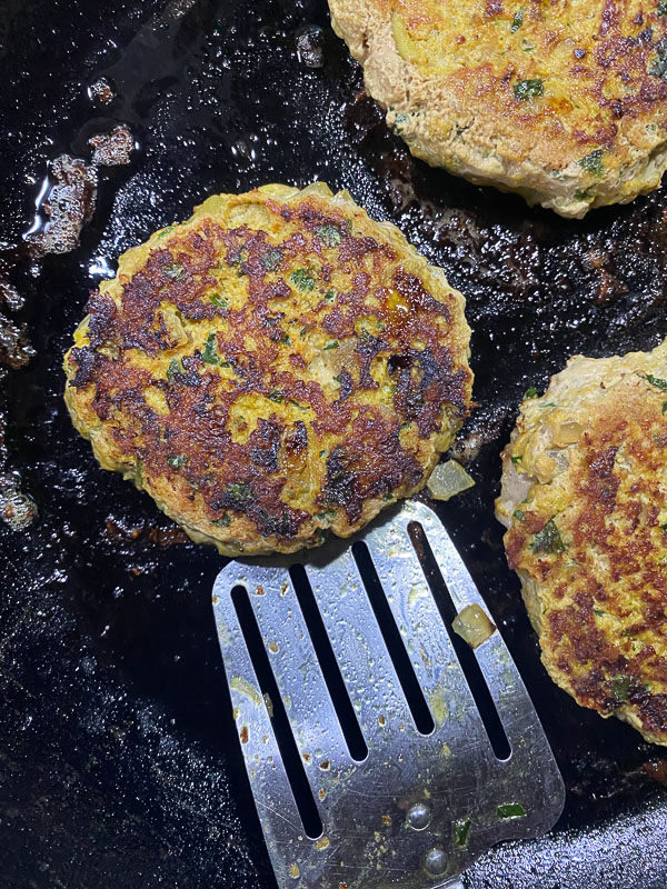 Indian Curry Turkey Burgers - Shutterbean