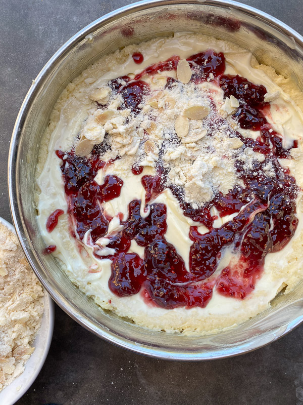 Raspberry Cream Cheese Coffee Cake 