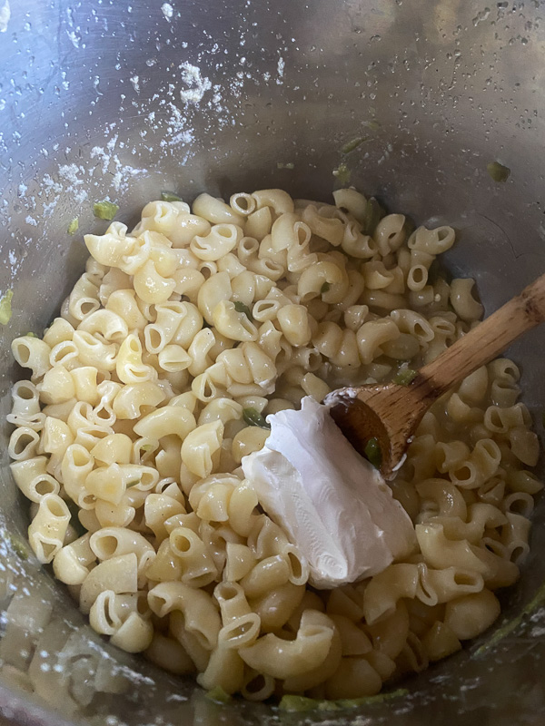 Instant Pot Jalapeno Mac & Cheese