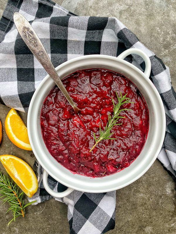 Make your own cranberry sauce! Tracy from Shutterbean shares her Homemade Cranberry Sauce recipe!