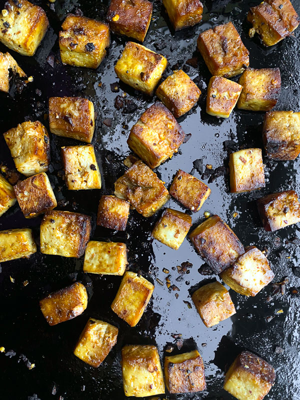 Baked Tofu is a meal prep staple! Find the recipe for Baked Tofu by Tracy Benjamin of shutterbean- #shutterbeanmealprep