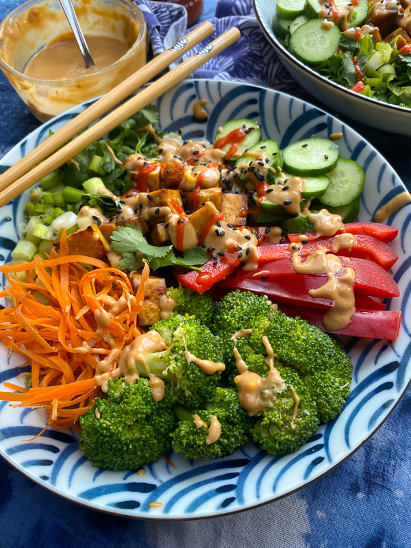 Make Buddha Bowls with items from your meal prep arsenal! Find the recipe by Tracy Benjamin of Shutterbean.com