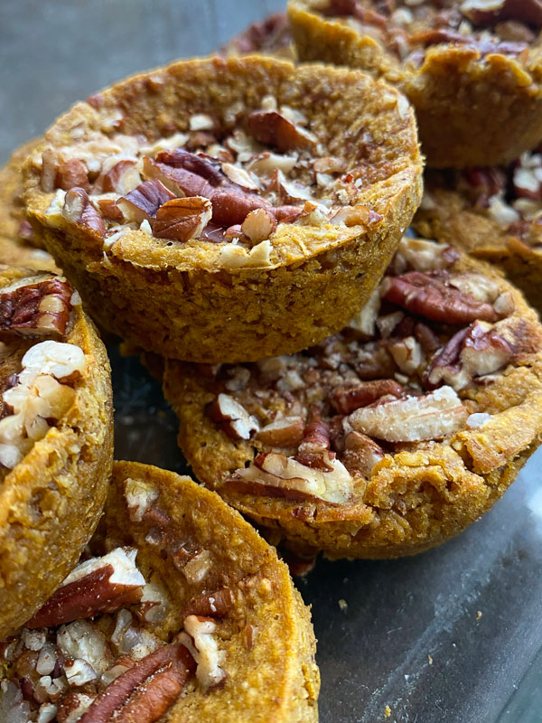 Baked Pumpkin Oatmeal Cups are a portable breakfast dream come true! Find the recipe on Shutterbean.com