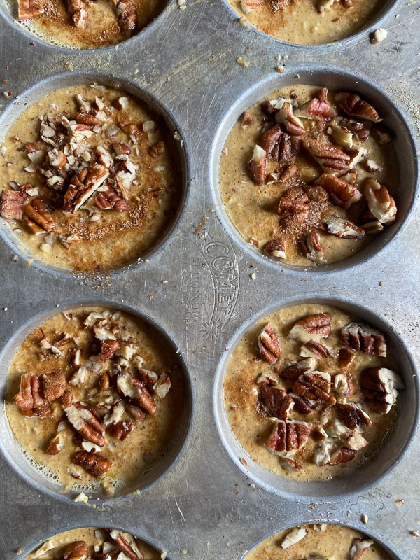 Baked Pumpkin Oatmeal Cups are a portable breakfast dream come true! Find the recipe on Shutterbean.com