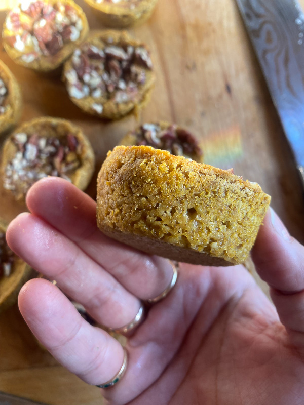 Baked Pumpkin Oatmeal Cups are a portable breakfast dream come true! Find the recipe on Shutterbean.com