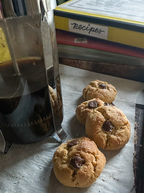 Almond Flour Chocolate Chip Cookies are gluten free, made with olive oil and dairy free! Find the recipe on shutterbean.com