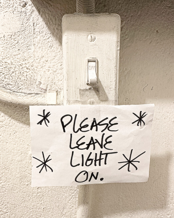 Please Leave the Light On! I love lists / shutterbean