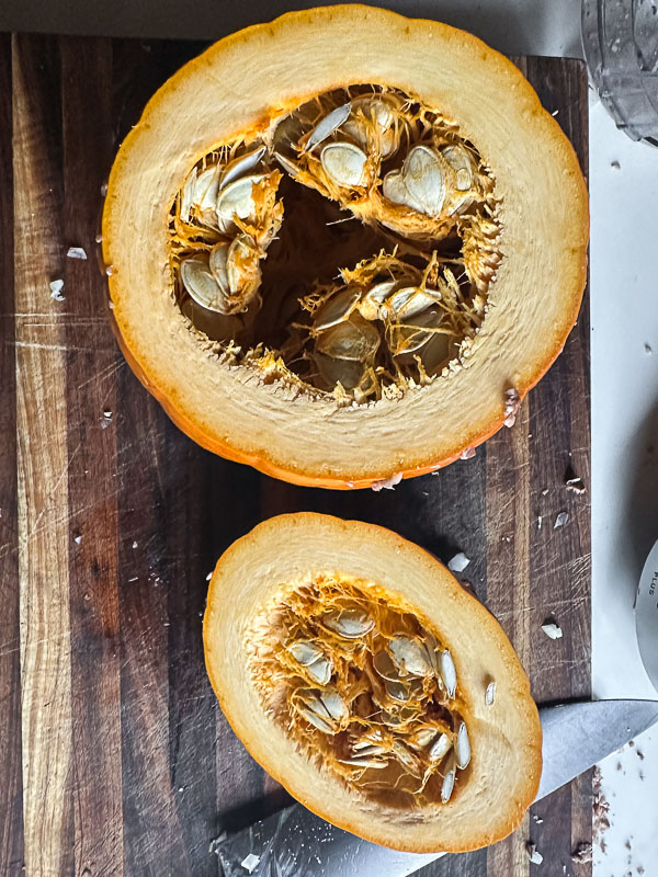 Cheesy Mushroom Baked Pumpkin is an incredible appetizer for your Autumn and Winter parties. Pair with crusty bread and DIP! Find the recipe on Shutterbean.com